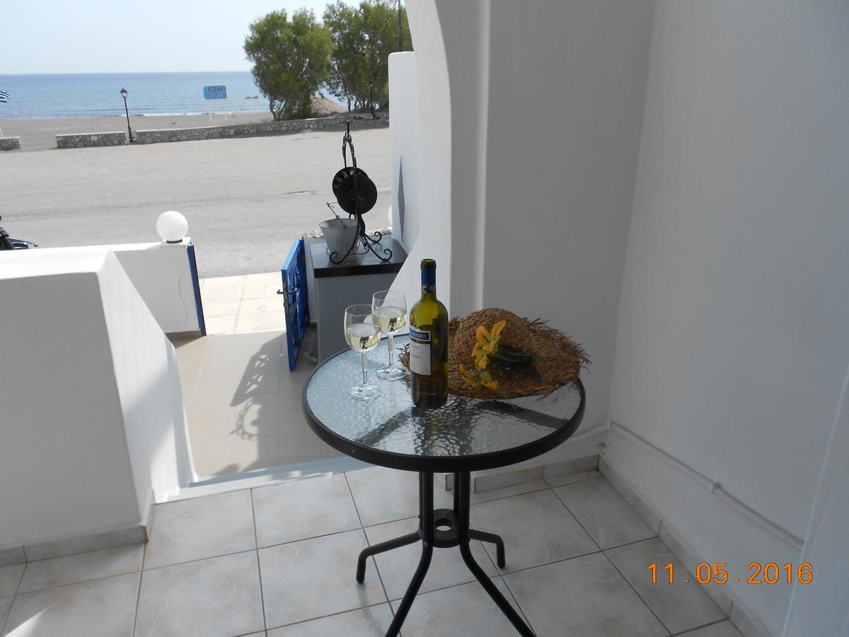 Rooms To Let Rena Monolithos  Exterior photo
